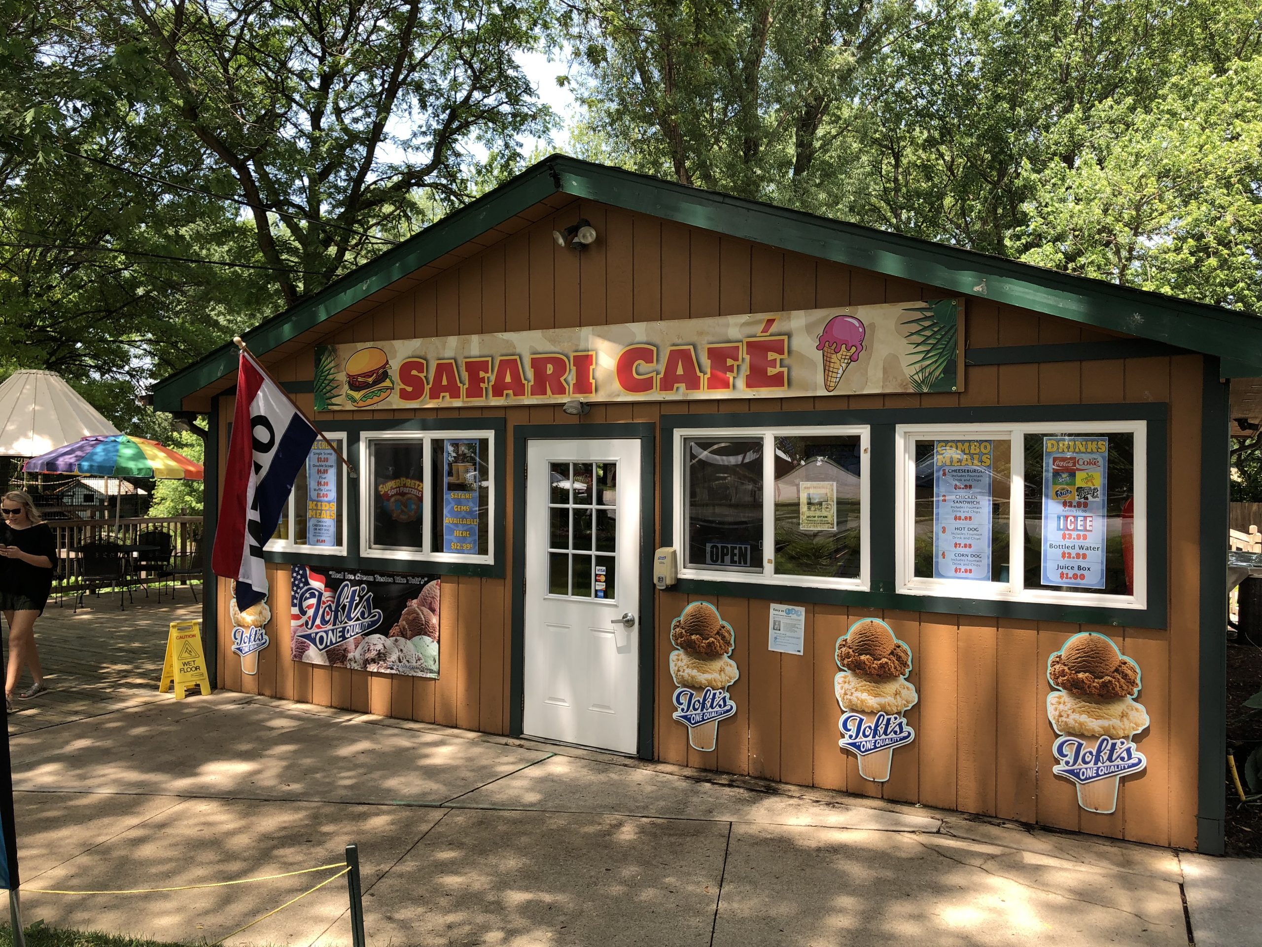 african safari restaurant